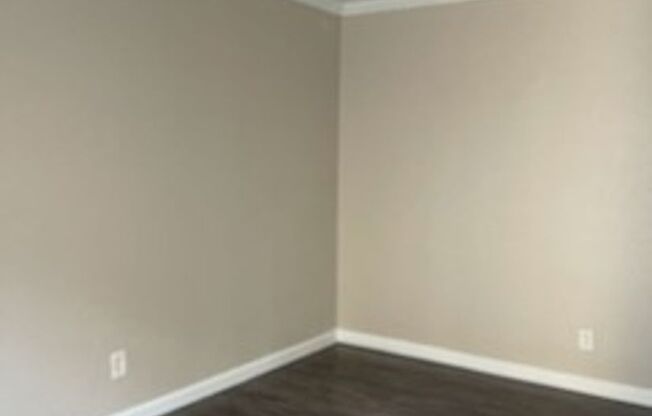 2 beds, 1.5 baths, 949 sqft, $1,450, Unit 281