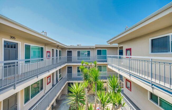 2330 S. Corning St (B)