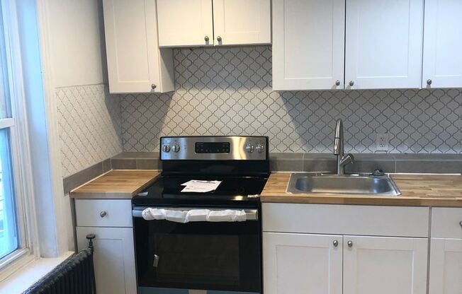 300 W. Coulter St. Philadelphia PA 19144