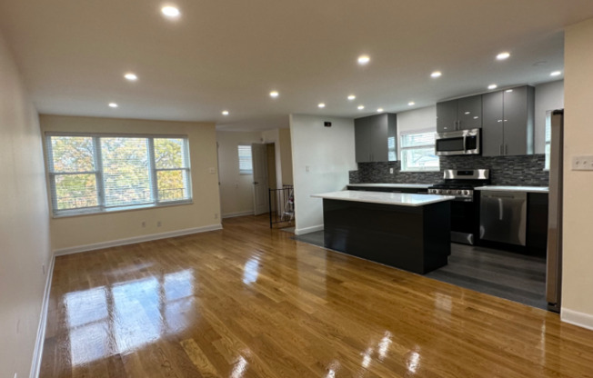 2180 E 70 ST