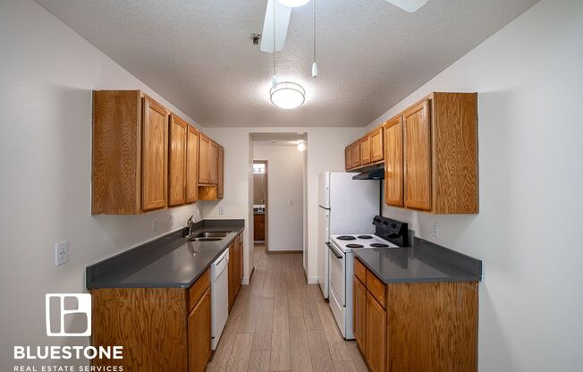 2 beds, 2 baths, 847 sqft, $1,475, Unit 10