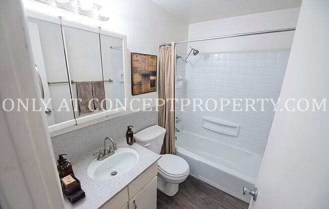 2 beds, 1 bath, 935 sqft, $1,249, Unit 20