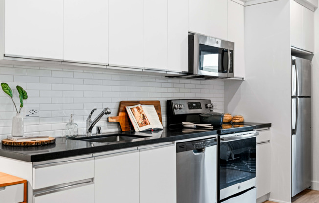 Quartz Countertops and Stainless Appliances