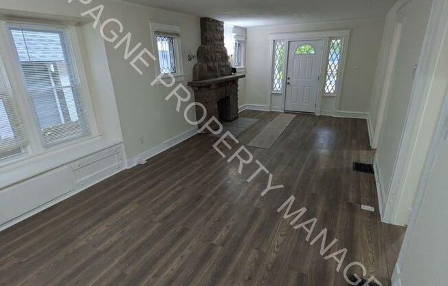 3 Bedroom Home, centrally located in the heart of Kansas City