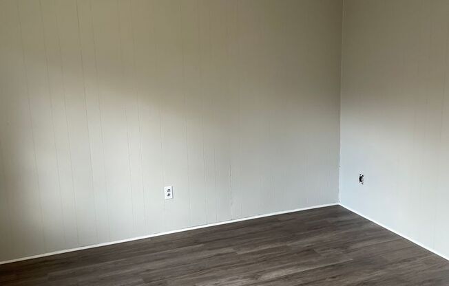 1 bed, 1 bath, 550 sqft, $750, Unit 803 L