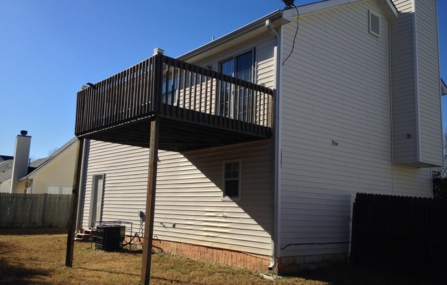Welcome to this SPACIOUS 3 Bedroom/2.5 Bath Home located in Fairburn, GA.