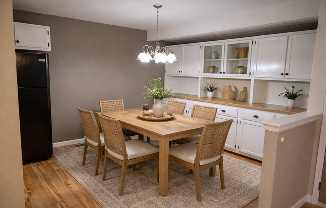 Great 2 bedroom single level townhome in quiet neighborhood