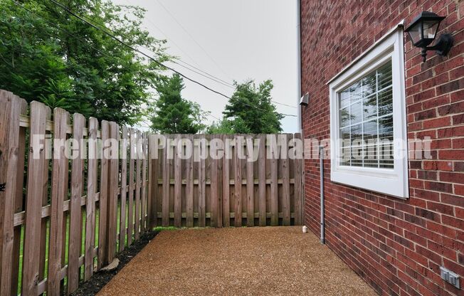 2 beds, 1.5 baths, $1,500, Unit G4