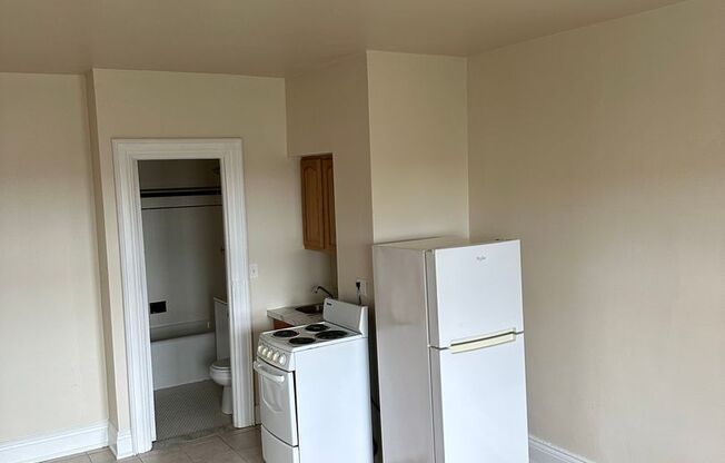 Studio Apartment at the Historic Lenox Hotel – Available Mid-June