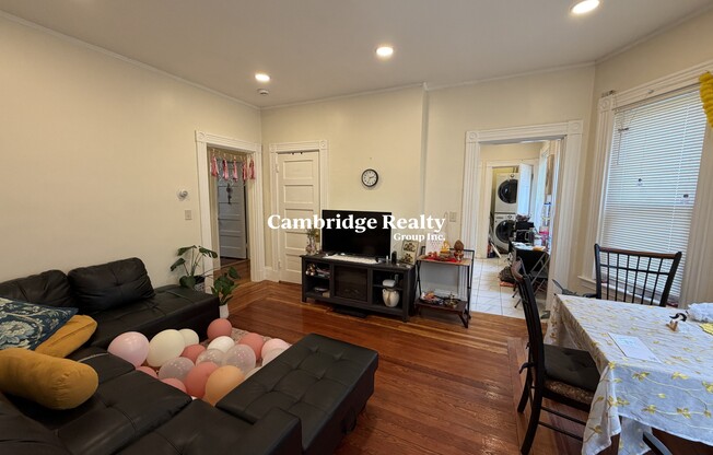 31 MANSFIELD ST
