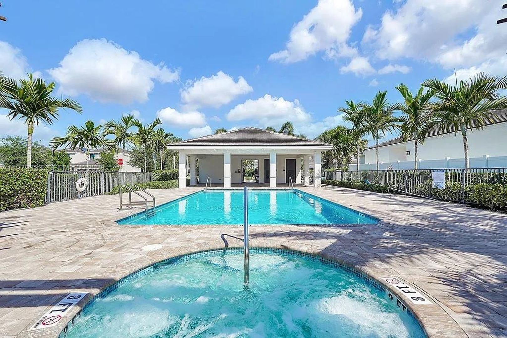 445 NW 36TH AVE #445 POMPANO BEACH, FL 33069