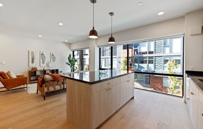 2 beds, 2 baths, $4,250, Unit # 5