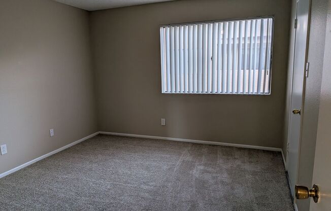 2 beds, 2 baths, 900 sqft, $1,425, Unit 223