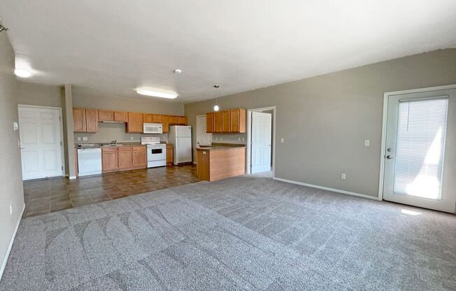 2 beds, 2 baths, 1,040 sqft, $1,215, Unit 304