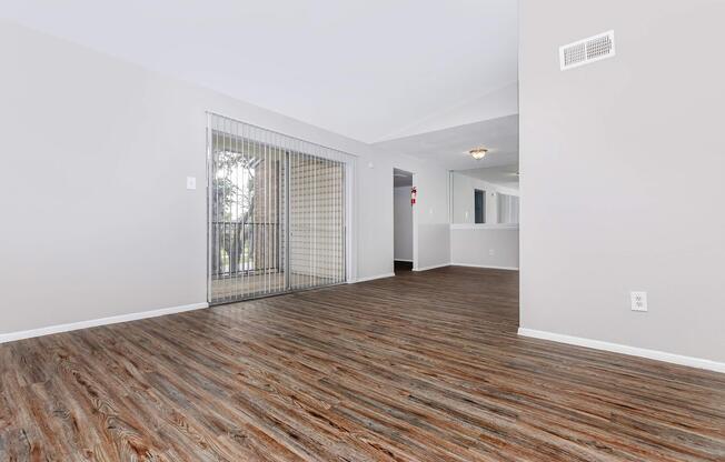 Home - The 910 Apartments - Houston, TX