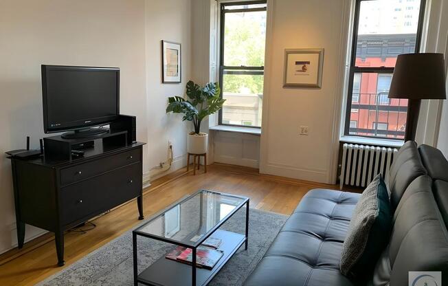 1 bed, 1 bath, $2,995, Unit 5F