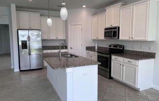 19453 Paddock View Dr