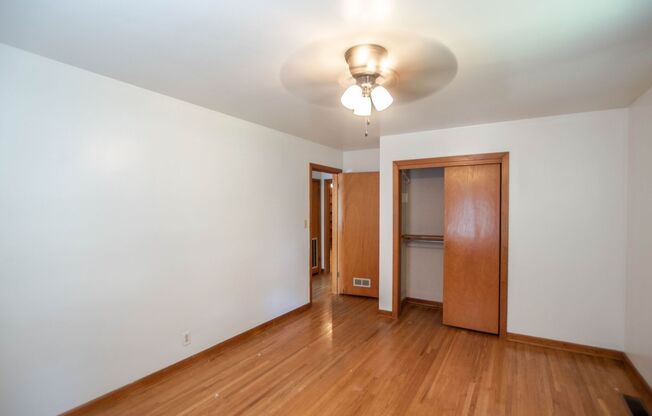 3 beds, 1 bath, $1,350