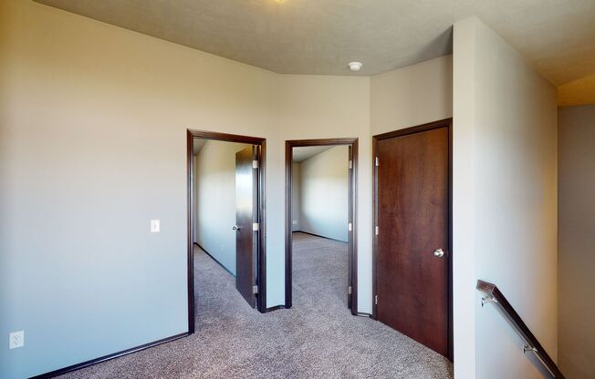 2 beds, 2 baths, 1,275 sqft, $1,635, Unit 591-04