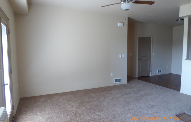 3 beds, 2 baths, 1,197 sqft, $1,695, Unit Unit # 208