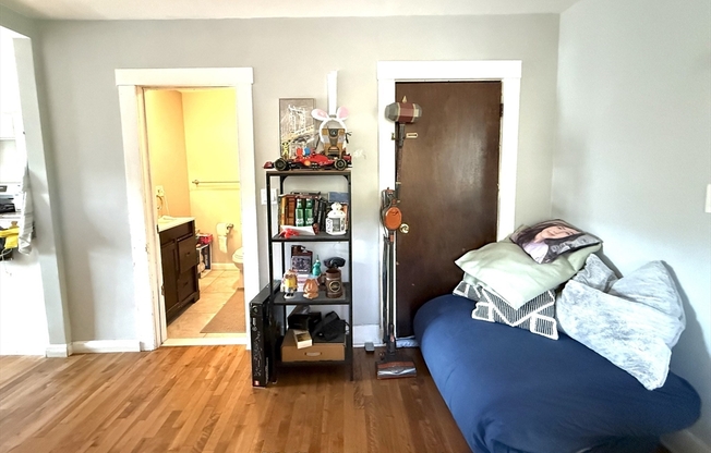 6 REED CT