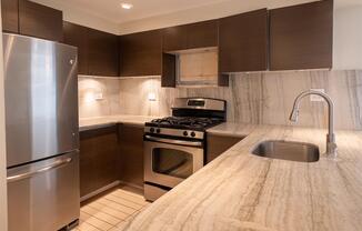 3 beds, 2 baths, $7,495, Unit 14A