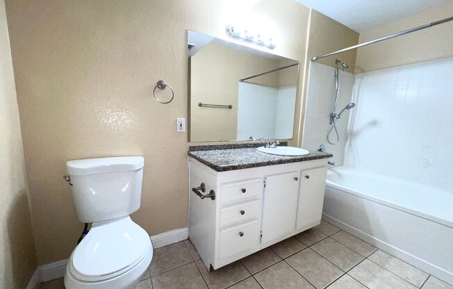1 bed, 1 bath, $1,150, Unit # 1200