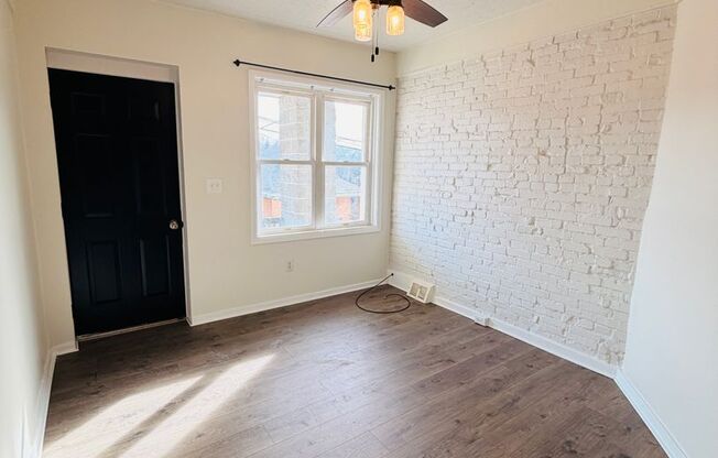 One Bedroom on Quiet Street w/ Parking