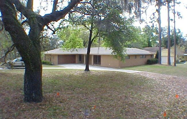 3BD/2BA HOME IN "OLDE WINDERMERE"