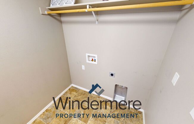 3 beds, 2 baths, 1,064 sqft, $1,595, Unit chin260-1