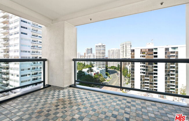 2 beds, 3 baths, 2,018 sqft, $10,499, Unit 1104