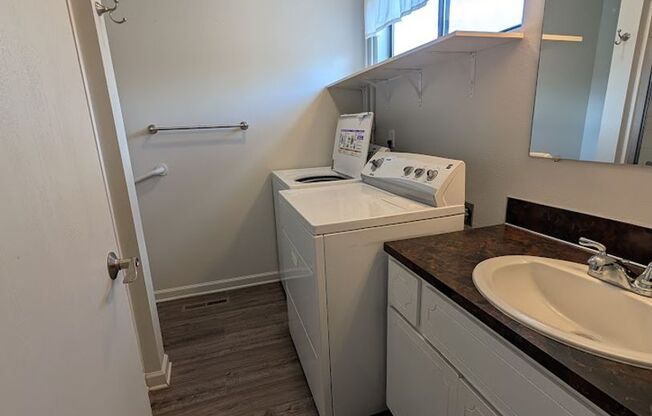 Lovely 2 Bedroom Elks Condo
