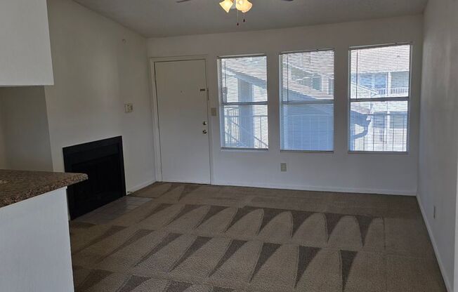 1 bed, 1 bath, 709 sqft, $830, Unit PG 0933