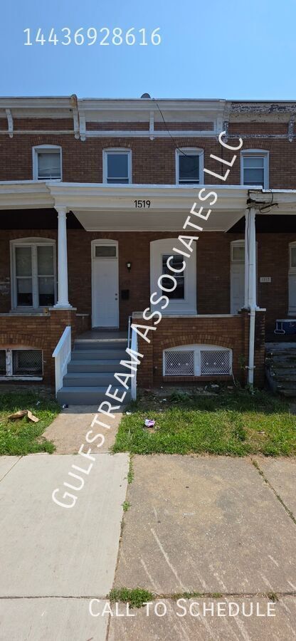 1519 E 28 ST