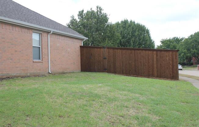 2101 STERLING LN