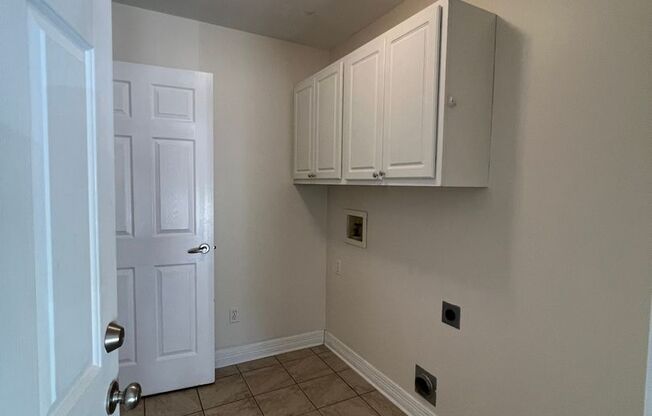 3 beds, 2 baths, $1,900