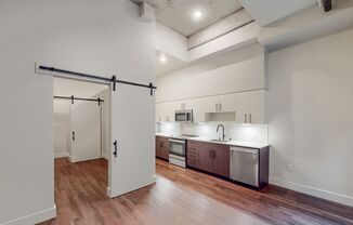 Capitol Hilltop Apartments