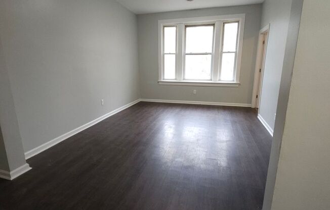 Great 2 Bedroom unit, with a Wonderful Management Company