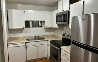 2 beds, 2 baths, 1,050 sqft, $1,350, Unit D