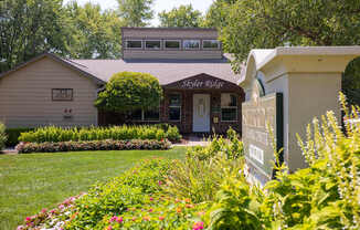 Skyler Ridge Club House