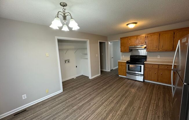 3 beds, 2 baths, $1,450