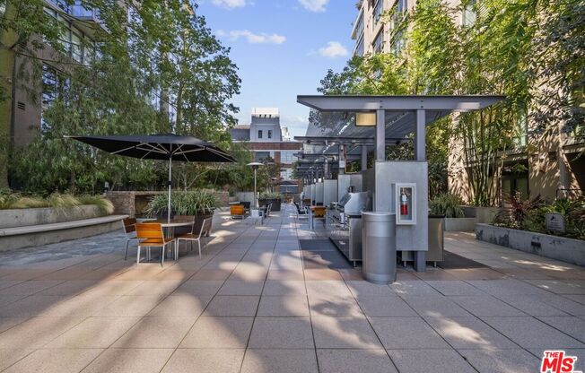 1 bed, 1 bath, 790 sqft, $2,600, Unit 1019