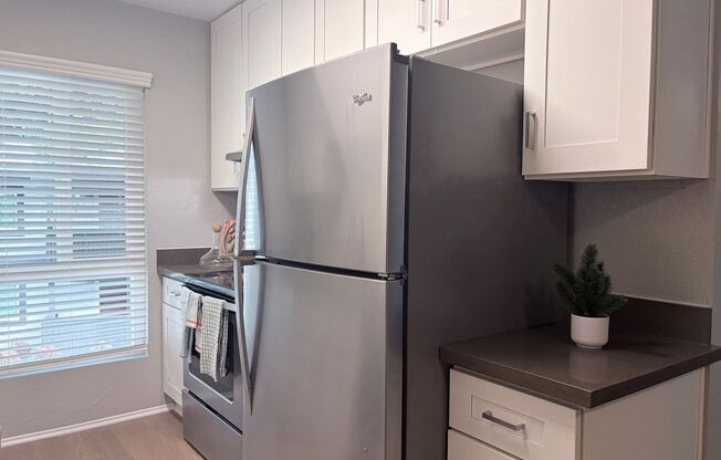 2 beds, 2 baths, 950 sqft, $3,190, Unit P228