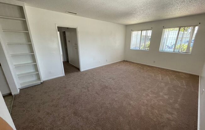 2 beds, 2 baths, $4,000, Unit 3