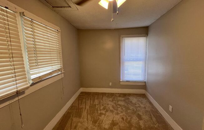 2 beds, 1 bath, $950