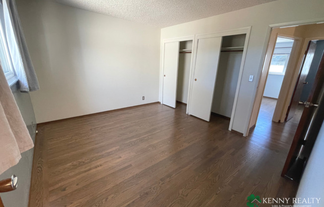 3 beds, 2 baths, $4,895