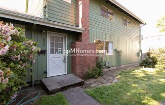 Cozy Beaverton Two Bedroom Apartment! Deposit Special & New Photos!