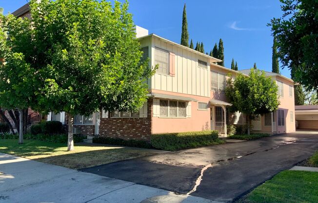 5846 AND 5852 WHITSETT AVE