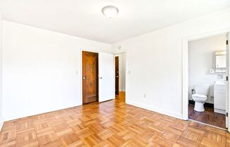 1 bed, 1 bath, $850, Unit 210