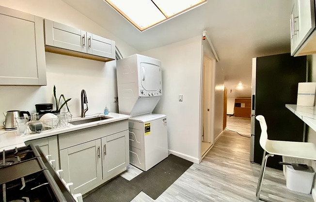 312 DECATUR ST
